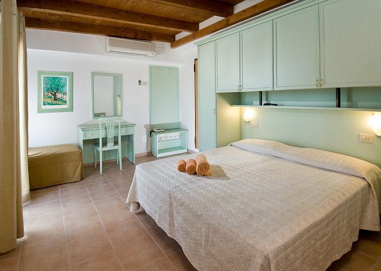 Hotel Pacific Cattolica Exterior photo